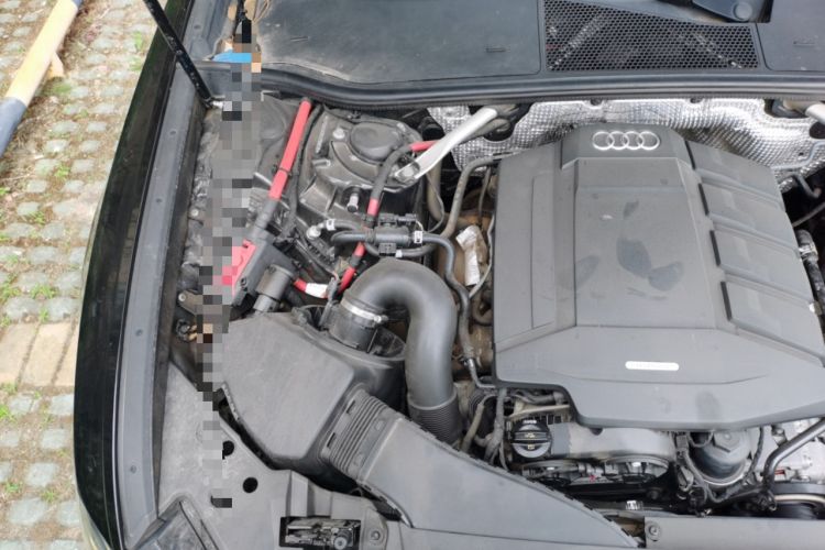 Used Audi A6L 2019 40 TFSI Luxury Dynamic Model Engine Bay Right