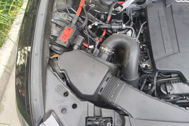 Used Audi A6L 2019 40 TFSI Luxury Dynamic Model Engine Bay Right
