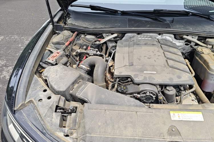 Used Audi A6L 2019 40 TFSI Luxury Dynamic Model Engine Bay Right