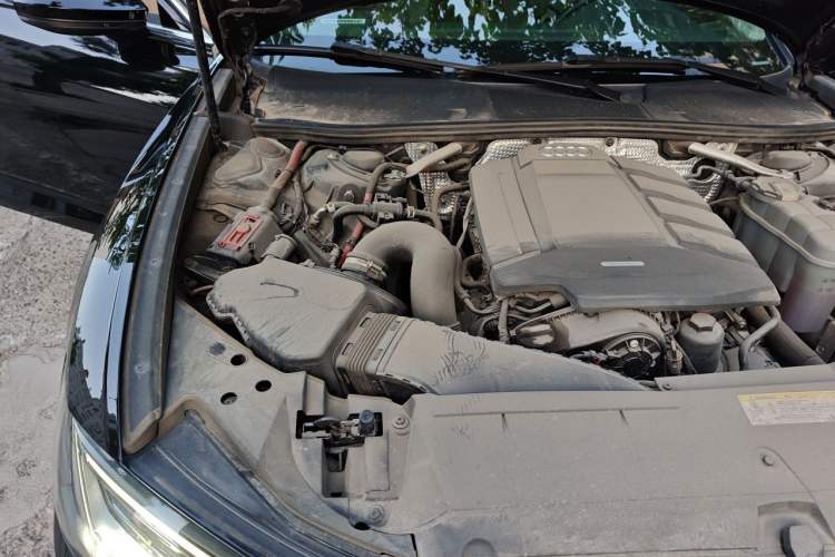 Used Audi A6L 2019 40 TFSI Luxury Dynamic Model Engine Bay Right