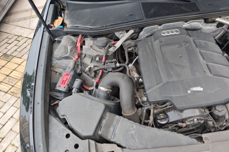 Used Audi A6L 2019 40 TFSI Luxury Dynamic Model Engine Bay Right