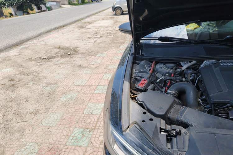 Used Audi A6L 2019 40 TFSI Luxury Dynamic Model Engine Bay Right