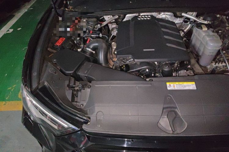Used Audi A6L 2019 40 TFSI Luxury Dynamic Model Engine Bay Right