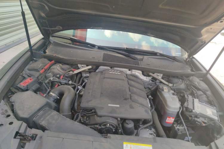 Used Audi A6L 2019 40 TFSI Luxury Prestige Edition Engine Bay Right