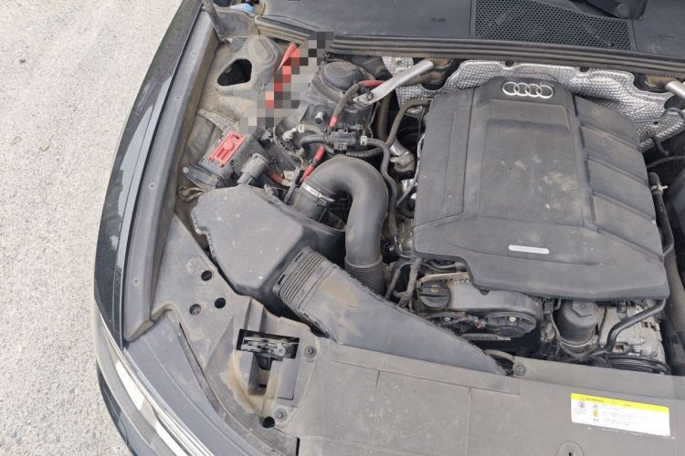 Used Audi A6L 2019 40 TFSI Luxury Dynamic Model Engine Bay Right