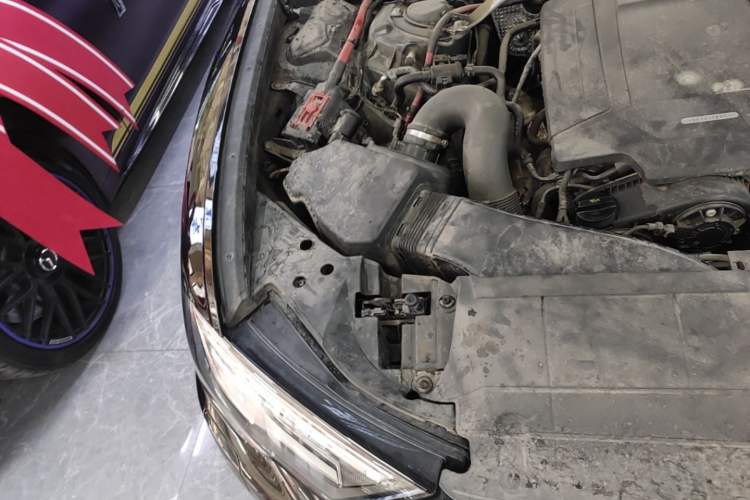 Used Audi A6L 2019 40 TFSI Luxury Prestige Edition Engine Bay Right