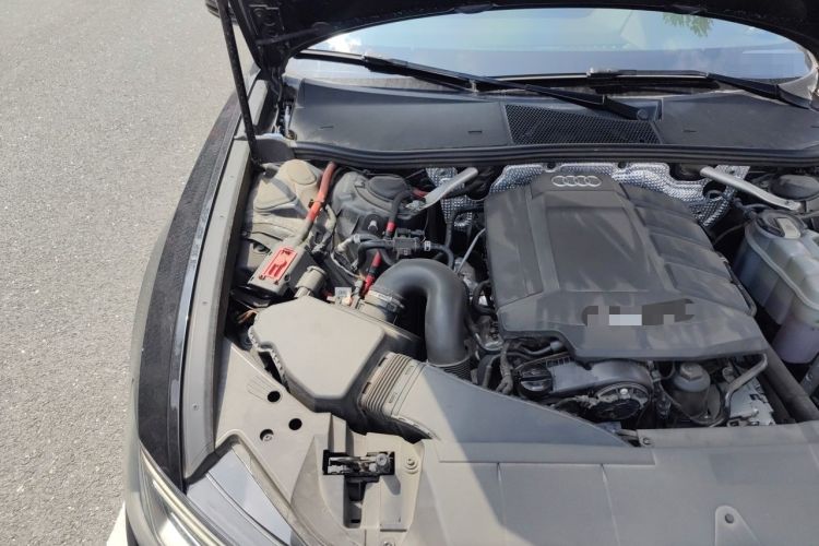 Used Audi A6L 2019 40 TFSI Luxury Dynamic Model Engine Bay Right
