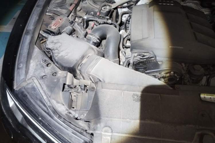 Used Audi A6L 2019 40 TFSI Luxury Dynamic Model Engine Bay Right