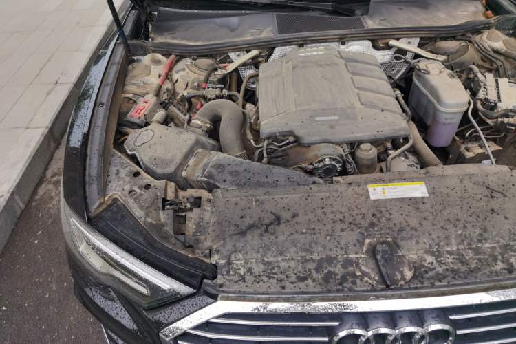 Used Audi A6L 2019 40 TFSI Luxury Dynamic Model Engine Bay Right