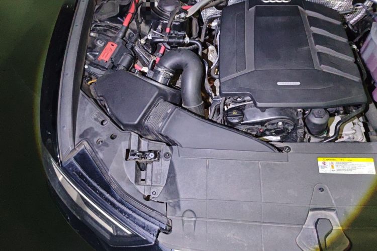 Used Audi A6L 2019 40 TFSI Luxury Dynamic Model Engine Bay Right