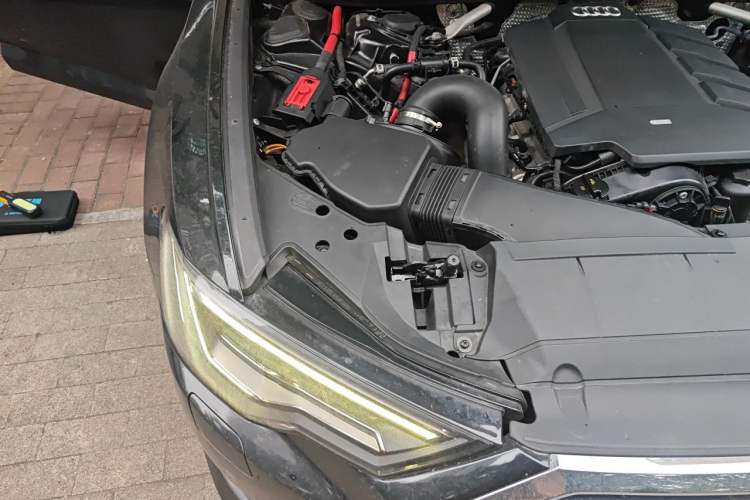 Used Audi A6L 2019 40 TFSI Luxury Prestige Edition Engine Bay Right