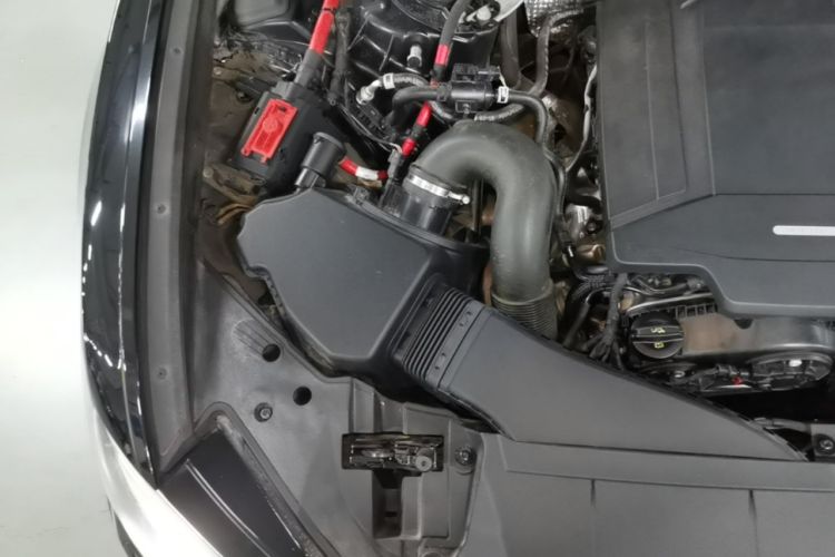 Used Audi A6L 2019 40 TFSI Luxury Dynamic Model Engine Bay Right