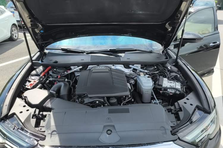 Used Audi A6L 2019 45 TFSI Prestige Elegant Edition Engine Bay