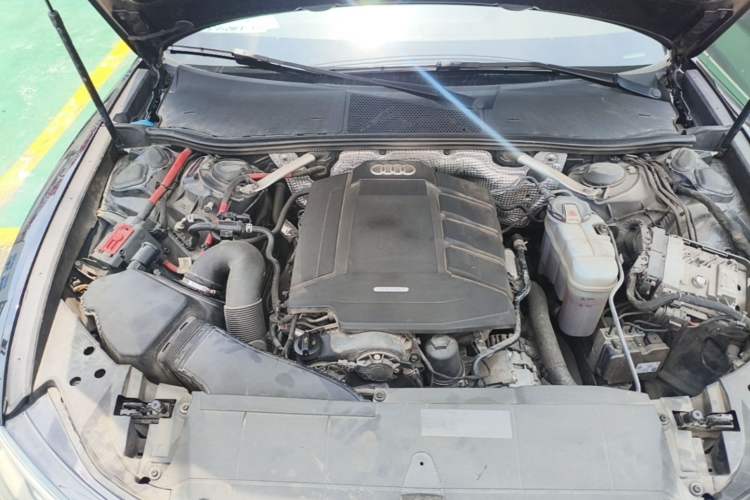 Used Audi A6L 2019 45 TFSI Prestige Elegant Edition Engine Bay