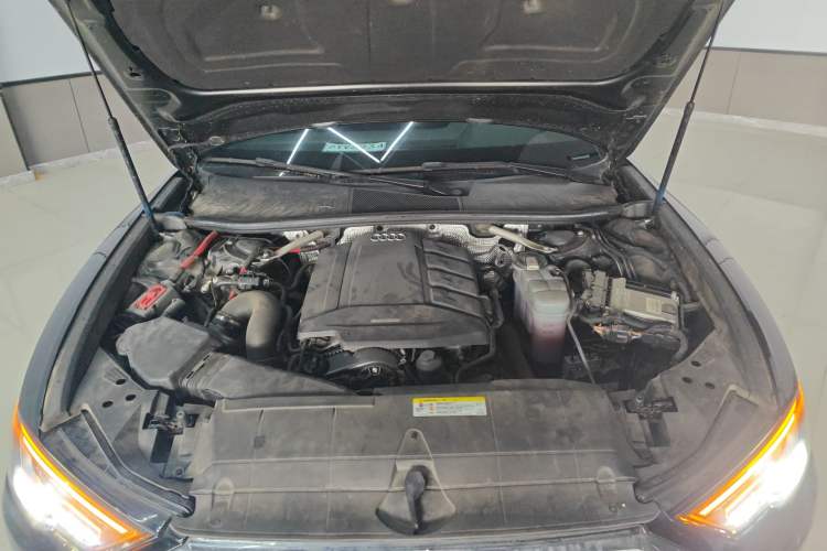 Used Audi A6L 2019 40 TFSI Luxury Prestige Edition Engine Bay
