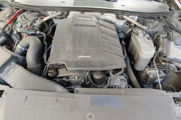 Used Audi A6L 2019 40 TFSI Luxury Dynamic Model Engine Bay
