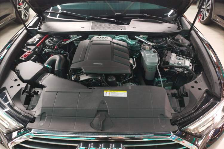 Used Audi A6L 2019 45 TFSI Prestige Elegant Edition Engine Bay