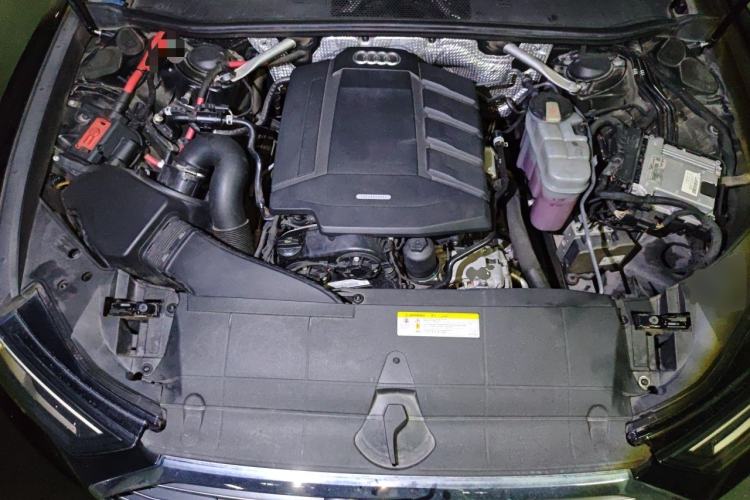 Used Audi A6L 2019 40 TFSI Luxury Dynamic Model Engine Bay