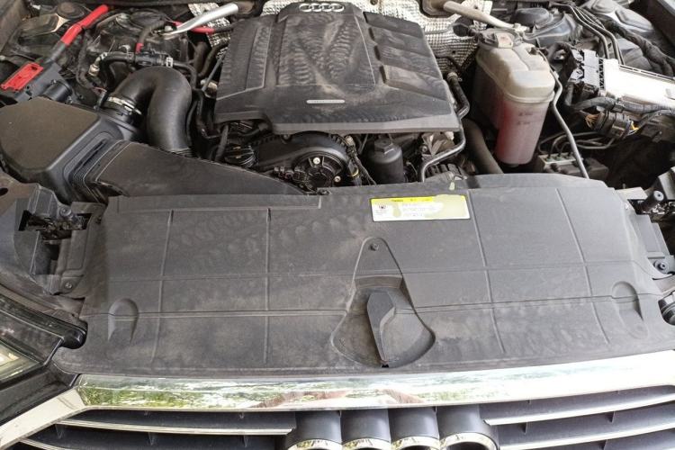 Used Audi A6L 2019 40 TFSI Luxury Dynamic Model Engine Bay