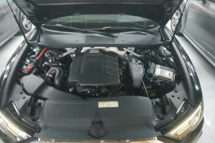 Used Audi A6L 2019 40 TFSI Luxury Dynamic Model Engine Bay