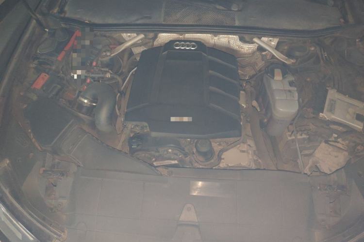 Used Audi A6L 2019 40 TFSI Luxury Dynamic Model Engine Bay