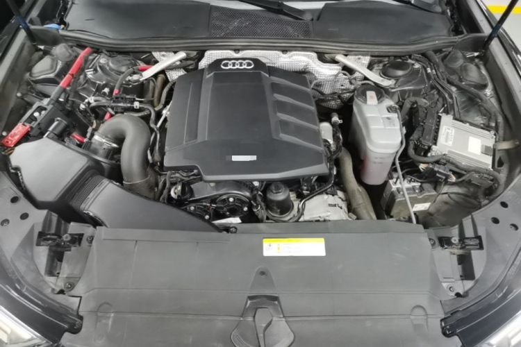 Used Audi A6L 2019 40 TFSI Luxury Dynamic Model Engine Bay