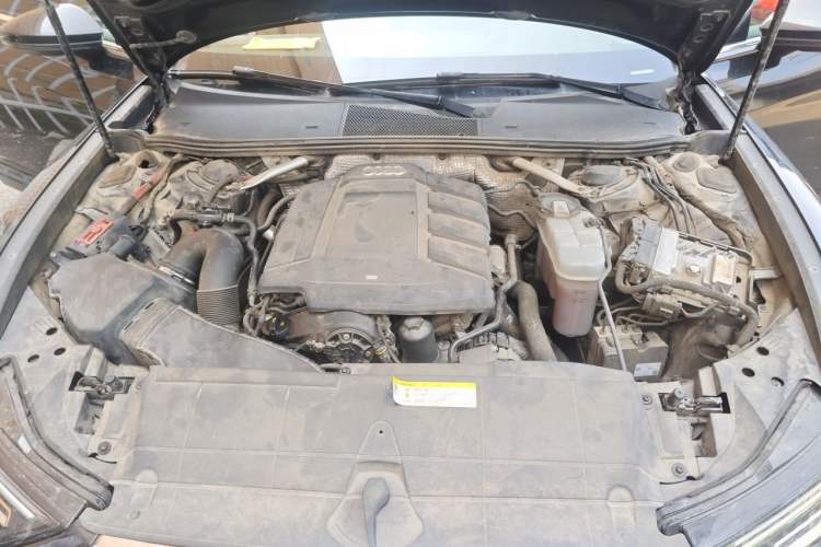 Used Audi A6L 2019 45 TFSI Prestige Dynamic Edition Engine Bay