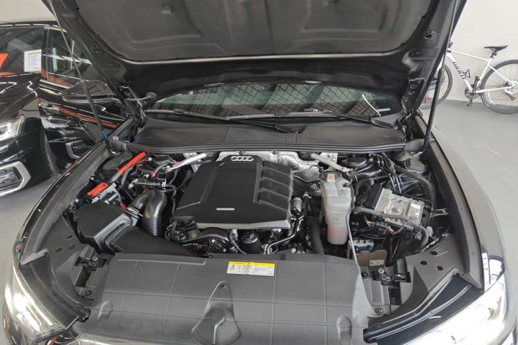 Used Audi A6L 2019 45 TFSI Prestige Elegant Edition Engine Bay