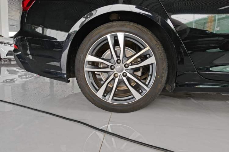 Used Audi A6L 2019 40 TFSI Luxury Dynamic Model Exterior 5