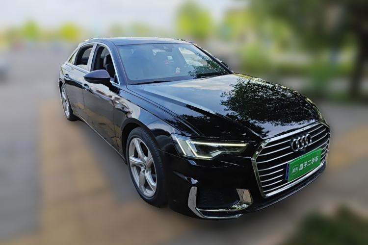 Used Audi A6L 2019 40 TFSI Luxury Dynamic Model Front Right 45 Deg
