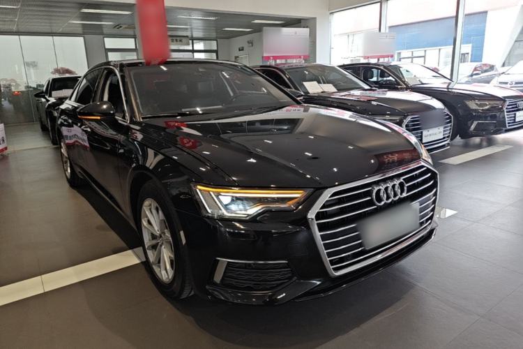 Used Audi A6L 2019 40 TFSI Luxury Prestige Edition Front Right 45 Deg