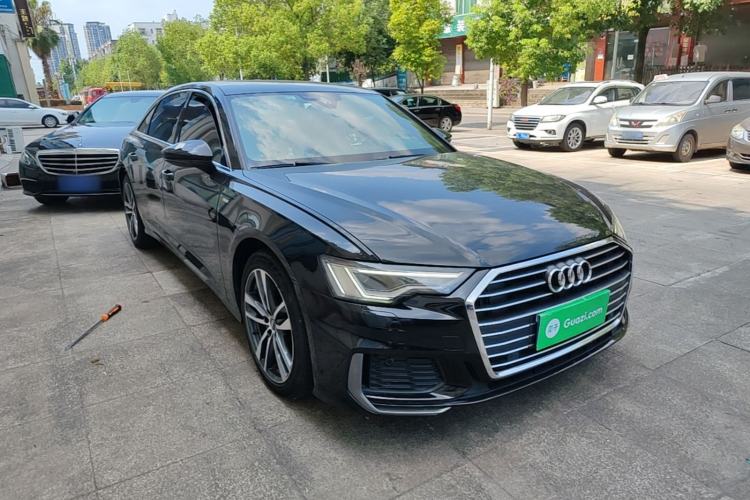 Used Audi A6L 2019 40 TFSI Luxury Dynamic Model Front Right 45 Deg