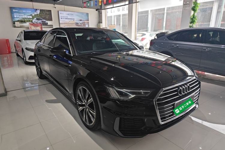 Used Audi A6L 2019 40 TFSI Luxury Dynamic Model Front Right 45 Deg
