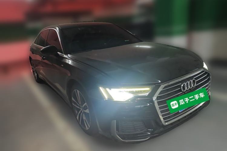 Used Audi A6L 2019 40 TFSI Luxury Dynamic Model Front Right 45 Deg