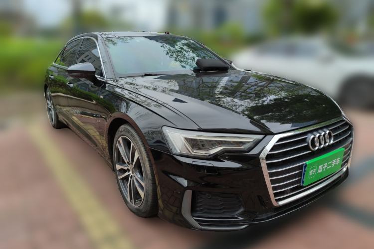 Used Audi A6L 2019 40 TFSI Luxury Dynamic Model Front Right 45 Deg