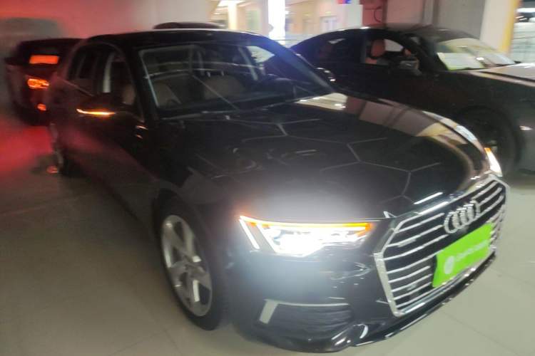 Used Audi A6L 2019 45 TFSI quattro Prestige Elegant Edition Front Right 45 Deg