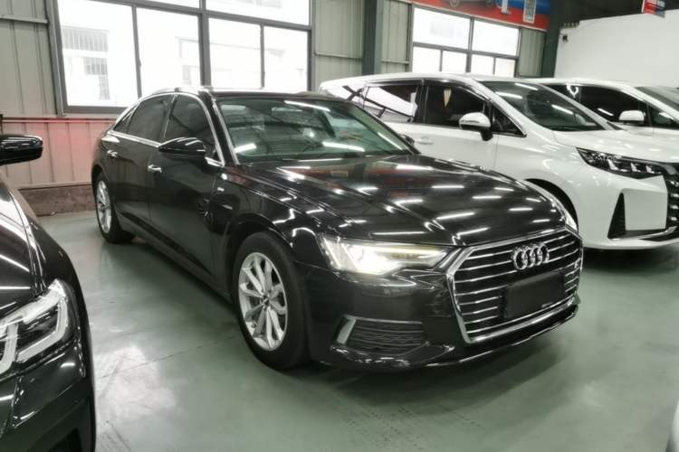 Used Audi A6L 2019 40 TFSI Luxury Prestige Edition Front Right 45 Deg