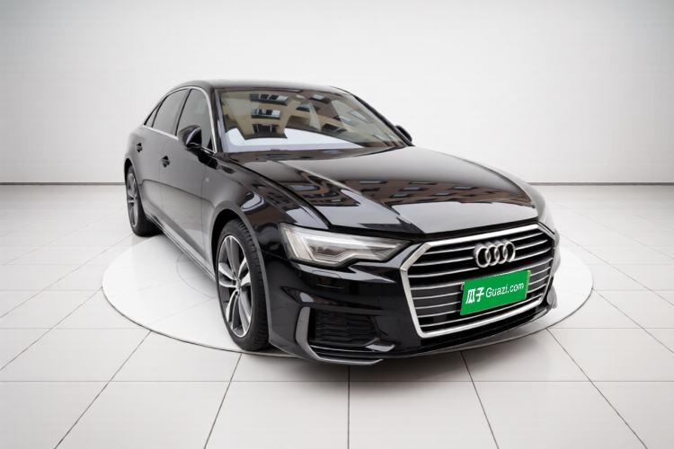 Used Audi A6L 2019 40 TFSI Luxury Dynamic Model Front Right 45 Deg
