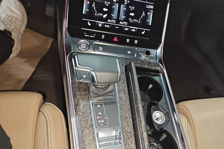 Used Audi A6L 2019 55 TFSI quattro Prestige Edition Gear Lever