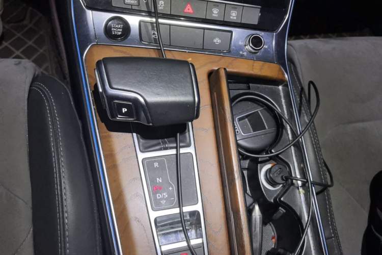 Used Audi A6L 2019 45 TFSI quattro Prestige Dynamic Edition Gear Lever