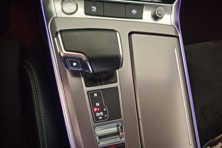 Used Audi A6L 2019 55 TFSI quattro Prestige Dynamic Edition Gear Lever