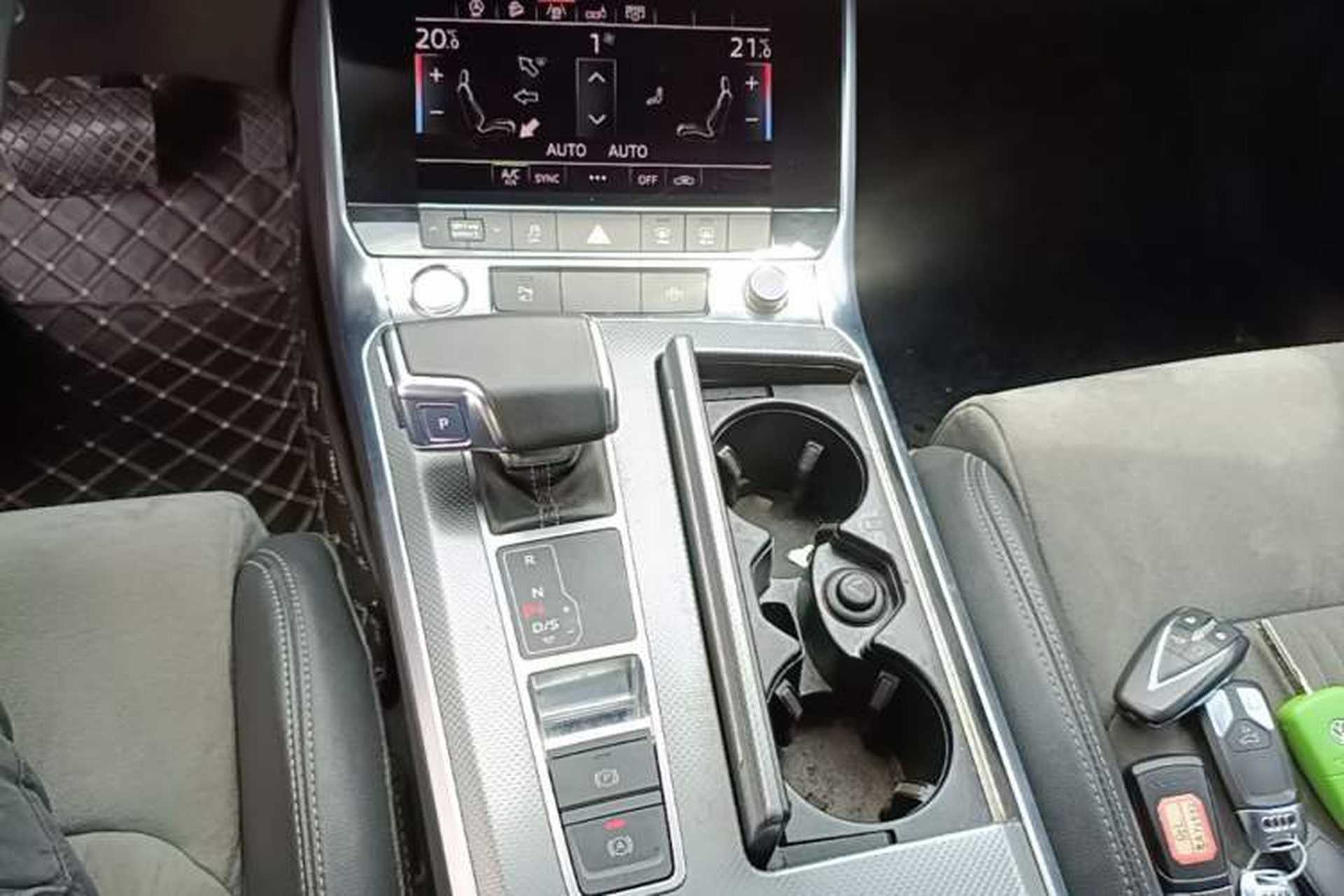 Used Audi A6L 2019 40 TFSI Luxury Dynamic Model Gear Lever