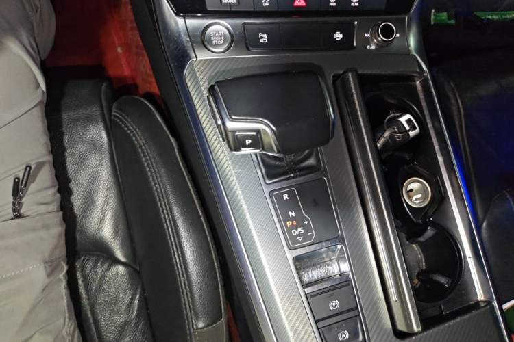 Used Audi A6L 2019 40 TFSI Luxury Prestige Edition Gear Lever