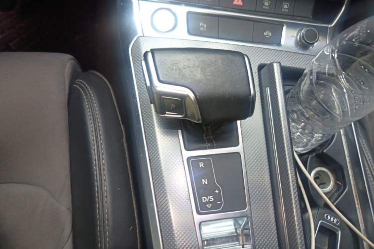 Used Audi A6L 2019 45 TFSI Prestige Dynamic Edition Gear Lever