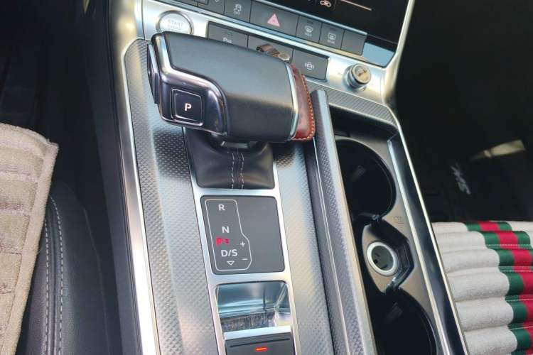 Used Audi A6L 2019 45 TFSI quattro Prestige Dynamic Edition Gear Lever