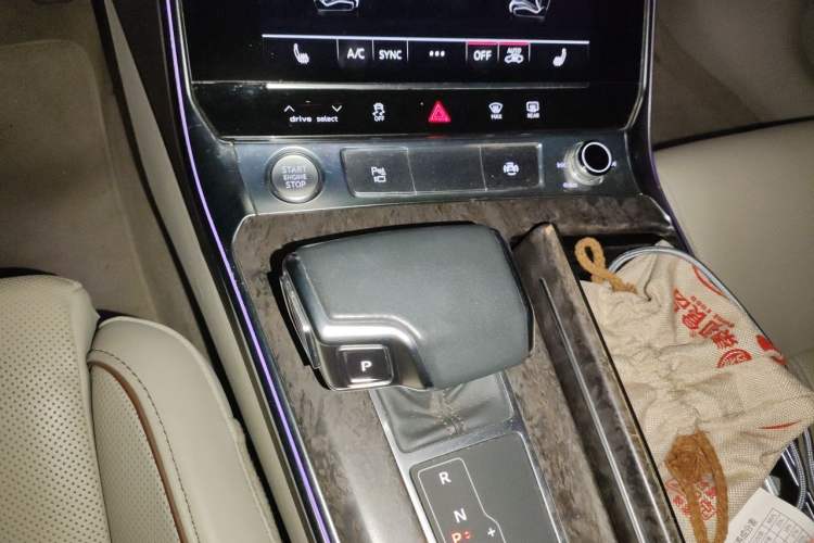 Used Audi A6L 2019 55 TFSI quattro Prestige Edition Gear Lever