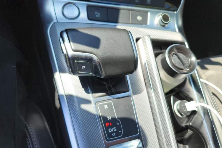 Used Audi A6L 2019 45 TFSI quattro Prestige Dynamic Edition Gear Lever