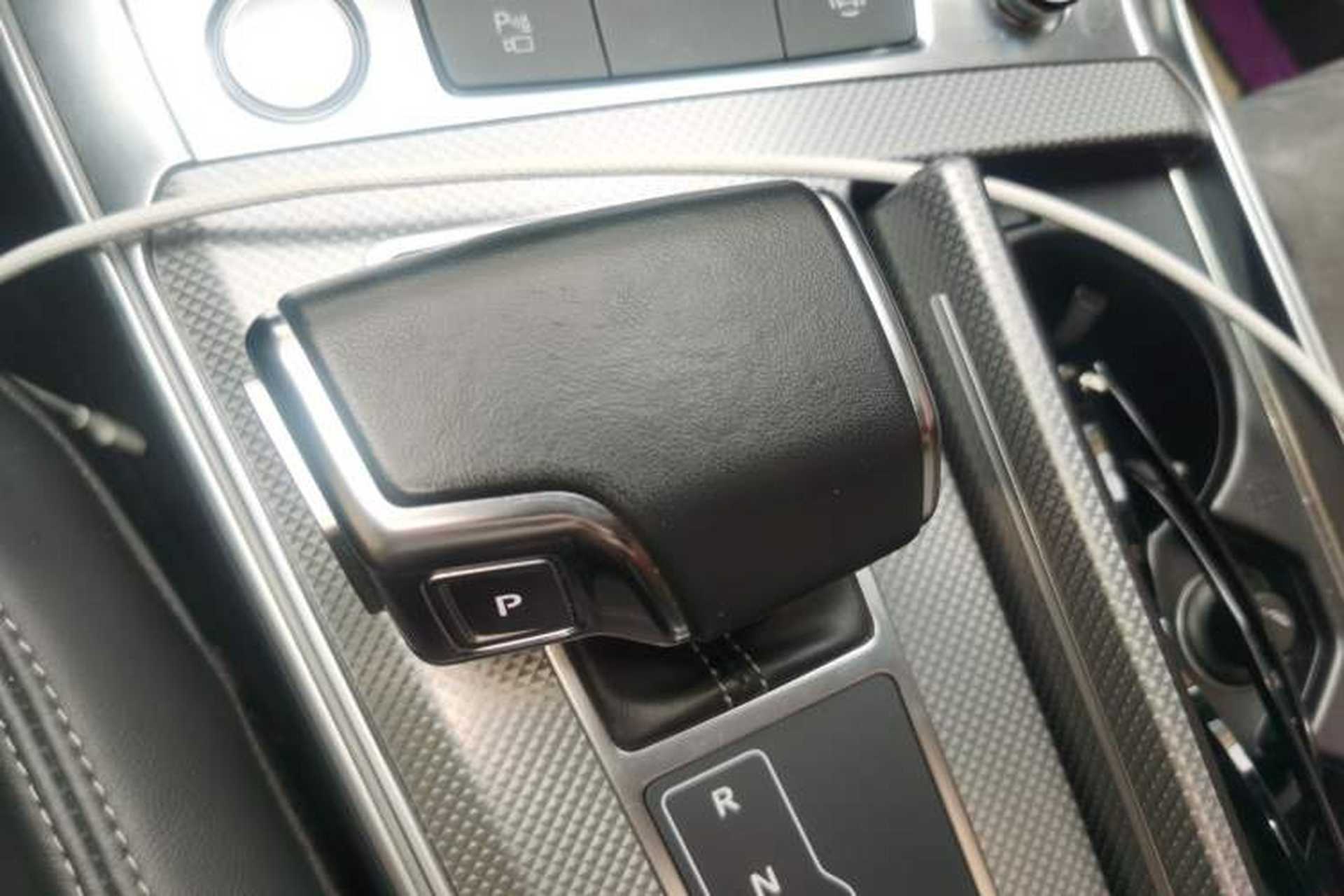 Used Audi A6L 2019 40 TFSI Luxury Dynamic Model Gear Lever