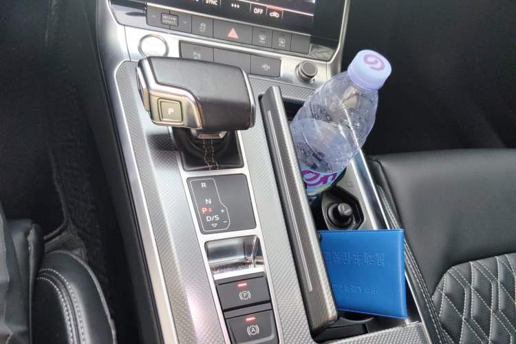 Used Audi A6L 2019 45 TFSI quattro Prestige Dynamic Edition Gear Lever