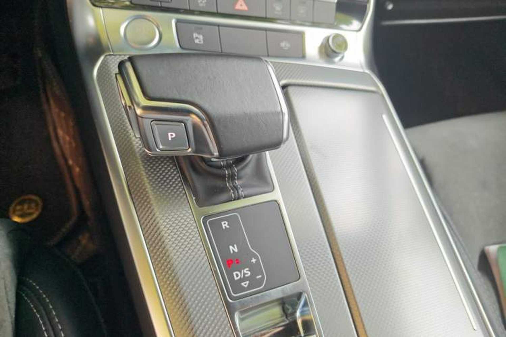 Used Audi A6L 2019 40 TFSI Luxury Dynamic Model Gear Lever